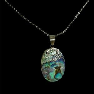 Beautiful oval abalone pendant decorative sterling bail 18”stainless steel chain